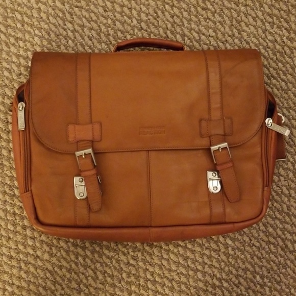 Kenneth Cole Other - Kenneth Cole Leather Messenger Bag